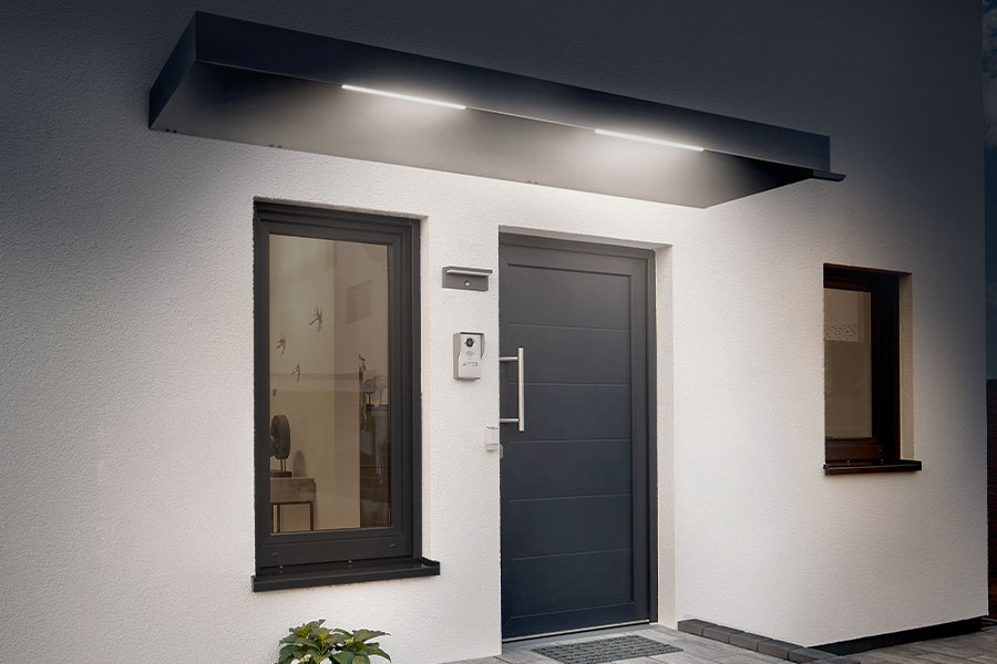 Photo de l'Auvent de Porte d'Entrée BS sans paroi latérale avec LED