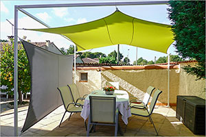 Photo n°2 du Voile d'Ombrage Extensible pour Pergola