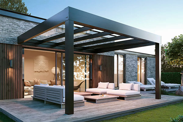 Photo de nuit d'une Pergola Aluminium CUBO-EZIE