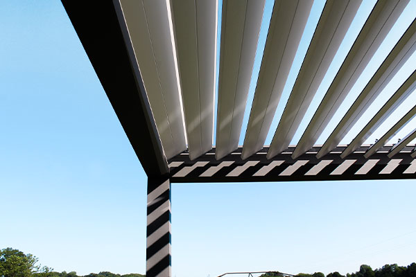 Electric bioclimatic pergola: what are its advantages?